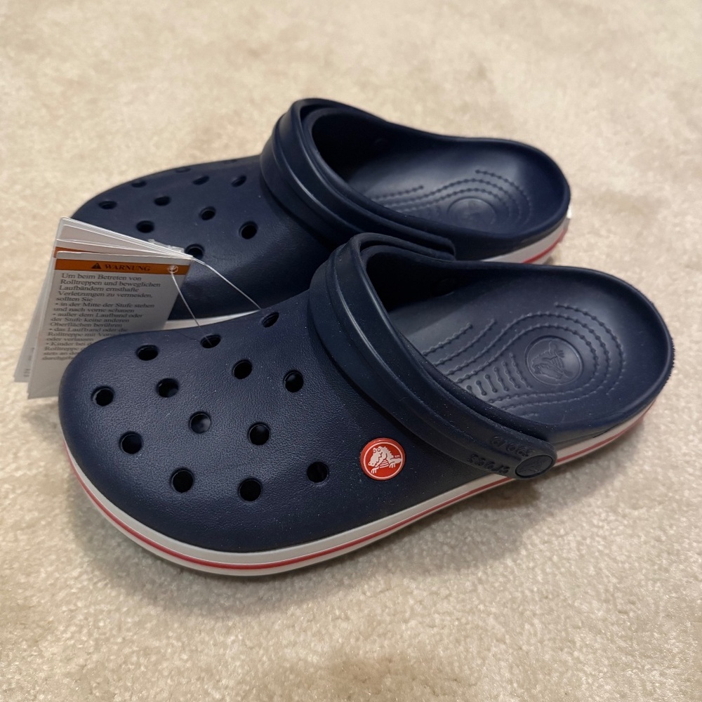 NWT Red, white, and blue Crocs - youth size 6 (big kid)